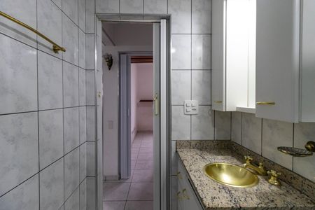 Apartamento para alugar com 50m², 2 quartos e sem vagaBanheiro