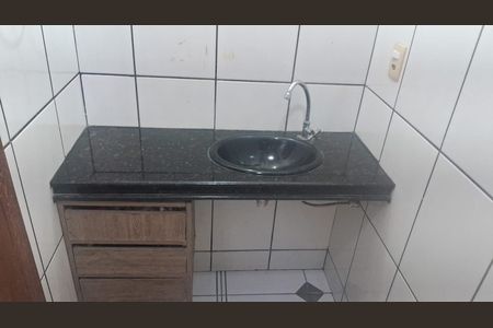 Casa à venda com 80m², 3 quartos e sem vagaBanheiro
