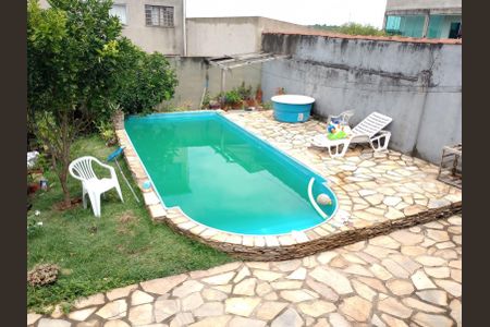 Casa à venda com 80m², 3 quartos e sem vagaPiscina