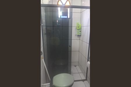 Casa à venda com 80m², 3 quartos e sem vagaBanheiro