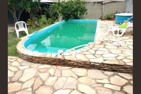 Casa à venda com 80m², 3 quartos e sem vagaPiscina