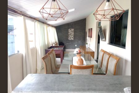 Casa à venda com 80m², 3 quartos e sem vagaSala de jantar