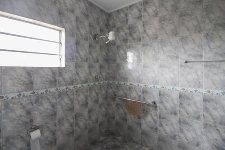 Casa para alugar com 130m², 3 quartos e 2 vagasBanheiro Social