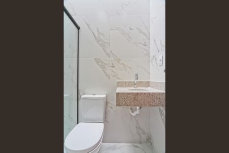 Casa à venda com 144m², 3 quartos e 2 vagasBanheiro da Suíte 2