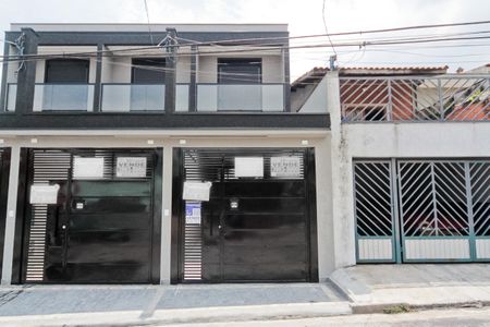 Casa à venda com 144m², 3 quartos e 2 vagasFachada + Placa 