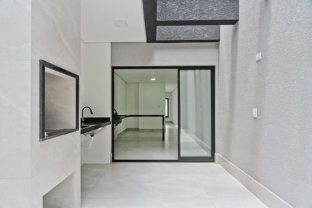 Casa à venda com 144m², 3 quartos e 2 vagasÁrea externa