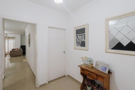 Casa à venda com 280m², 4 quartos e 3 vagasCorredor