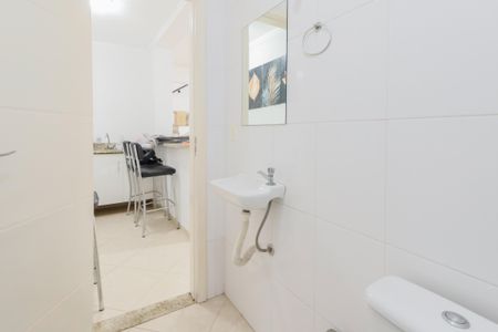 Casa à venda com 280m², 4 quartos e 3 vagas Casa à venda com 280m², 4 quartos e 3 vagasLavabo 3