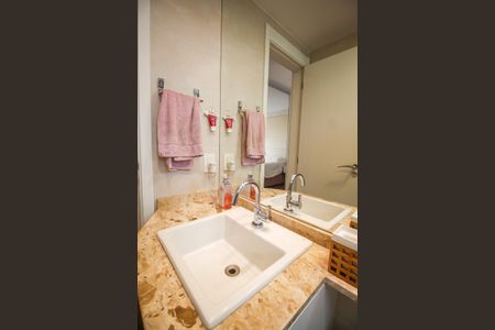 Apartamento à venda com 89m², 3 quartos e 2 vagasBanheiro da Suíte