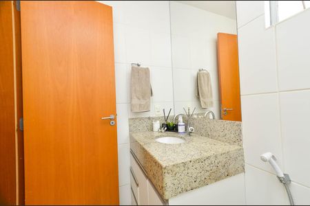 Apartamento à venda com 90m², 3 quartos e 2 vagasBanheiro Social