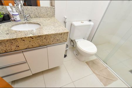 Apartamento à venda com 90m², 3 quartos e 2 vagasBanheiro Social