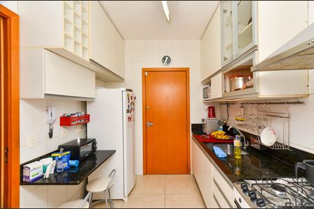 Apartamento à venda com 90m², 3 quartos e 2 vagasCozinha