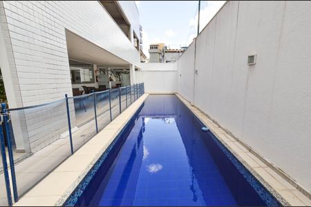Apartamento à venda com 90m², 3 quartos e 2 vagasÁrea comum - Piscina
