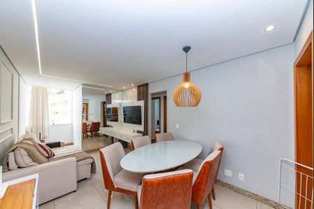 Sala de apartamento à venda com 3 quartos, 90m² em Estoril, Belo Horizonte