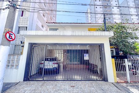 Casa à venda com 147m², 3 quartos e 4 vagasFachada com Plaquinha