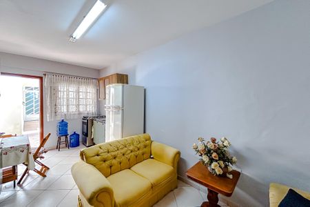 Casa à venda com 147m², 3 quartos e 4 vagasCasa 2
