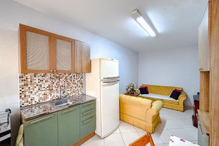 Casa à venda com 147m², 3 quartos e 4 vagasCozinha da Casa 2