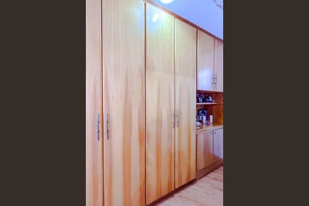 Casa à venda com 147m², 3 quartos e 4 vagasCloset do quarto 1