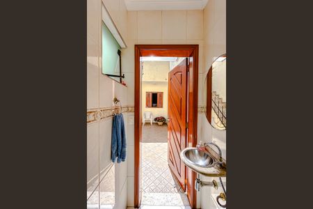 Casa à venda com 147m², 3 quartos e 4 vagasBanheiro de serviço