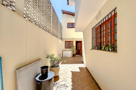 Casa à venda com 147m², 3 quartos e 4 vagasÁrea externa