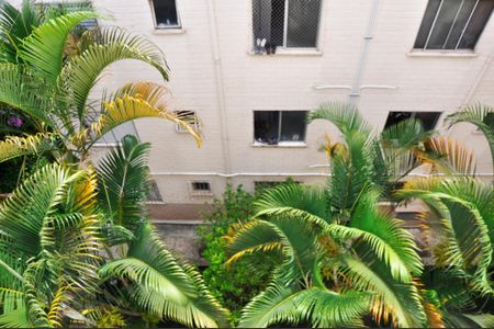 Apartamento para alugar com 93m², 2 quartos e 1 vaga Apartamento para alugar com 93m², 2 quartos e 1 vagaDetalhe - Vista da Área de Serviço