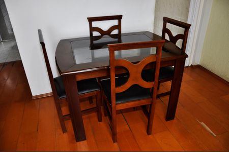 Apartamento para alugar com 93m², 2 quartos e 1 vaga Apartamento para alugar com 93m², 2 quartos e 1 vagaDetalhe - Sala e Sala de Jantar