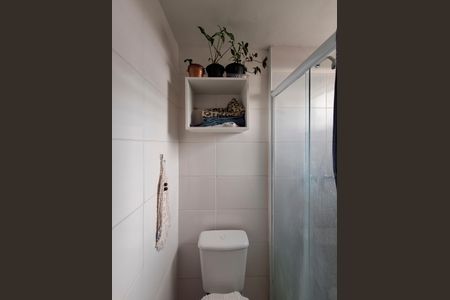 Banheiro de apartamento à venda com 2 quartos, 52m² em Vila Bela Vista (zona Norte), São Paulo