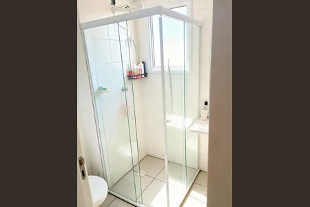 Banheiro de apartamento à venda com 2 quartos, 40m² em Jardim Boa Vista (Zona Oeste), Osasco
