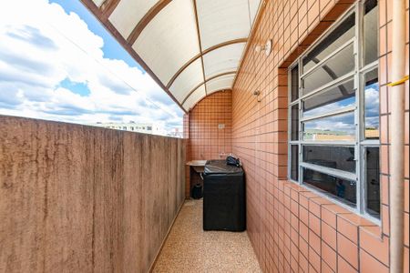 Apartamento à venda com 60m², 2 quartos e 1 vagaÁrea de Serviço