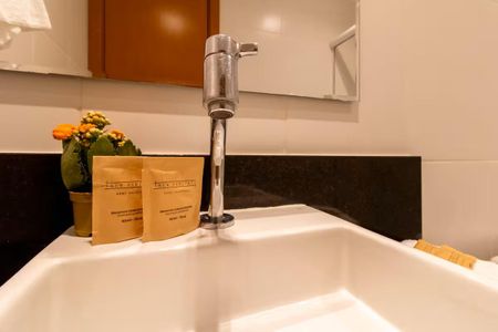 Studio à venda com 38m², 1 quarto e 1 vaga Studio à venda com 38m², 1 quarto e 1 vagaBanheiro