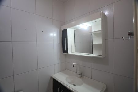 Casa de condomínio para alugar com 55m², 2 quartos e 2 vagasBanheiro