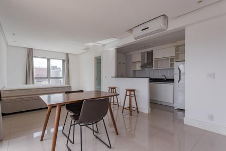 Sala de kitnet/studio para alugar com 1 quarto, 49m² em São João, Porto Alegre
