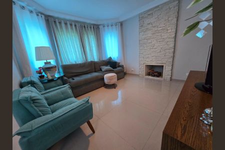 Sala de casa para alugar com 2 quartos, 300m² em Residencial San Diego, Cotia