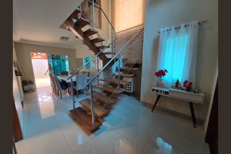 Sala de casa para alugar com 2 quartos, 300m² em Residencial San Diego, Cotia