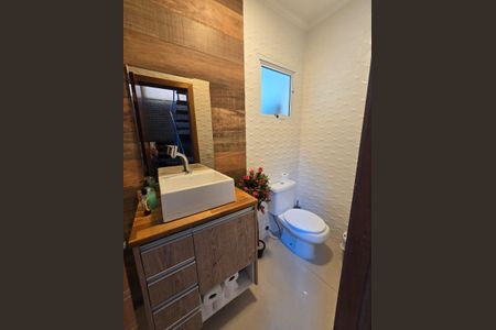 Banheiro de casa para alugar com 2 quartos, 300m² em Residencial San Diego, Cotia