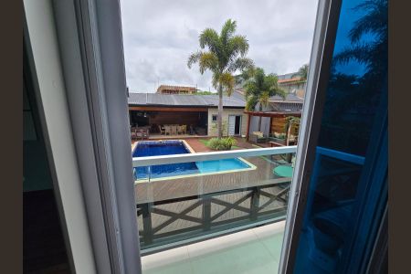 Casa para alugar com 300m², 2 quartos e 3 vagas Casa para alugar com 300m², 2 quartos e 3 vagasVista