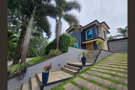 Casa para alugar com 300m², 2 quartos e 3 vagas Casa para alugar com 300m², 2 quartos e 3 vagasFachada