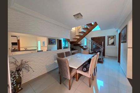 Sala de casa para alugar com 2 quartos, 300m² em Residencial San Diego, Cotia