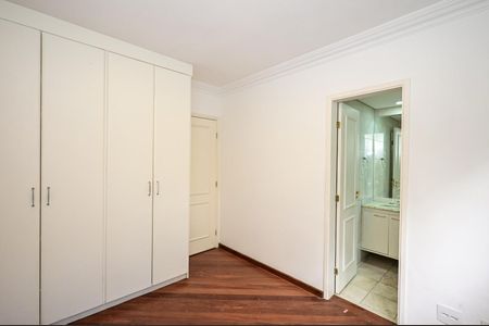 Apartamento à venda com 100m², 3 quartos e 2 vagasSuíte 1