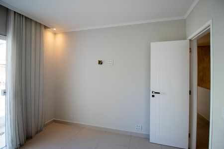 Casa para alugar com 182m², 3 quartos e 2 vagas Casa para alugar com 182m², 3 quartos e 2 vagasQuarto 1