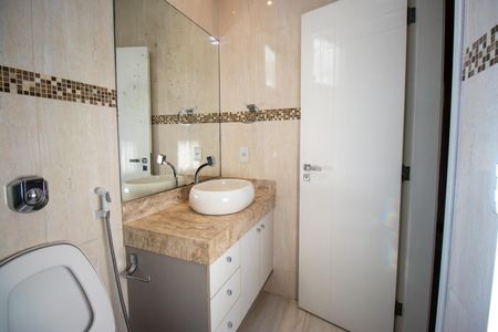 Casa para alugar com 182m², 3 quartos e 2 vagas Casa para alugar com 182m², 3 quartos e 2 vagasBanheiro