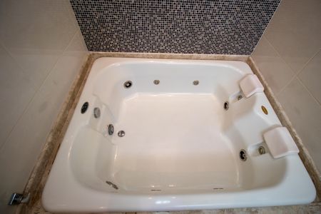 Casa para alugar com 182m², 3 quartos e 2 vagas Casa para alugar com 182m², 3 quartos e 2 vagasBanheiro da Suíte