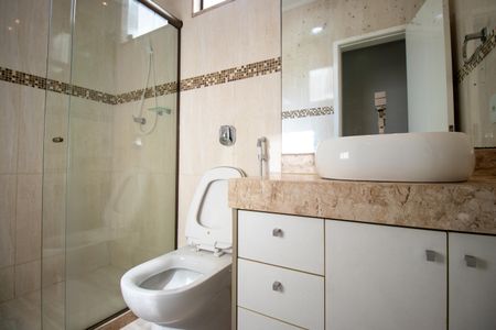 Casa para alugar com 182m², 3 quartos e 2 vagas Casa para alugar com 182m², 3 quartos e 2 vagasBanheiro