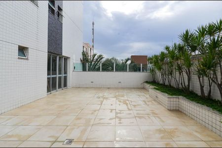 Apartamento à venda com 126m², 3 quartos e 2 vagas Apartamento à venda com 126m², 3 quartos e 2 vagasÁrea comum