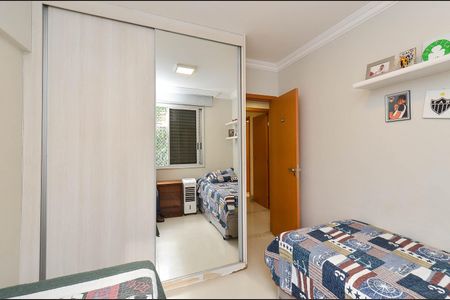 Apartamento à venda com 126m², 3 quartos e 2 vagas Apartamento à venda com 126m², 3 quartos e 2 vagasQuarto 1