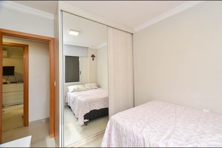 Apartamento à venda com 126m², 3 quartos e 2 vagas Apartamento à venda com 126m², 3 quartos e 2 vagasQuarto 2