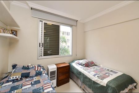 Apartamento à venda com 126m², 3 quartos e 2 vagas Apartamento à venda com 126m², 3 quartos e 2 vagasQuarto 1