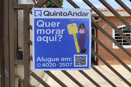 Casa para alugar com 250m², 3 quartos e 2 vagasFachada