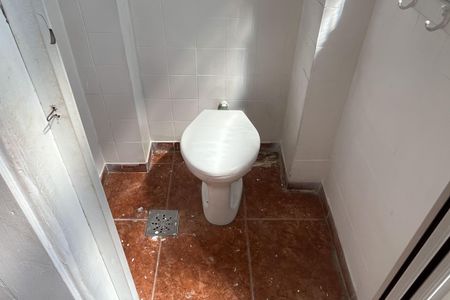 Apartamento para alugar com 100m², 2 quartos e sem vaga Apartamento para alugar com 100m², 2 quartos e sem vagaBanheiro de serviço