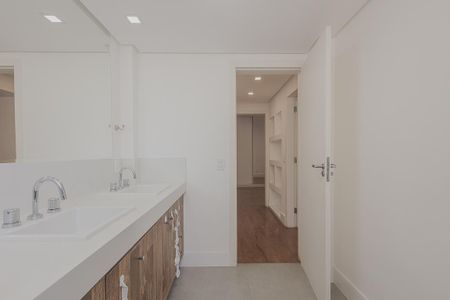 Apartamento para alugar com 120m², 2 quartos e 1 vaga Apartamento para alugar com 120m², 2 quartos e 1 vagaBanheiro